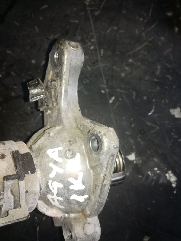 Toyota Agya 1.0 Thermostat With Housing