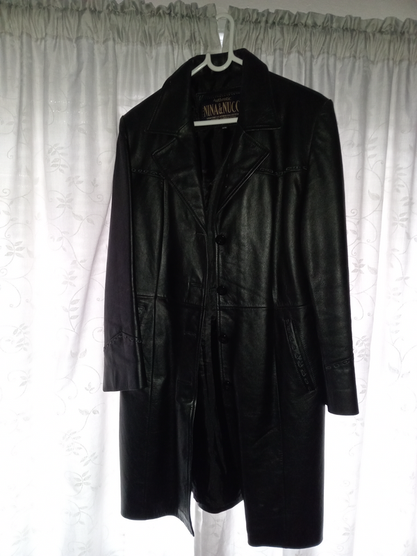 Genuine ladies leather coat R550