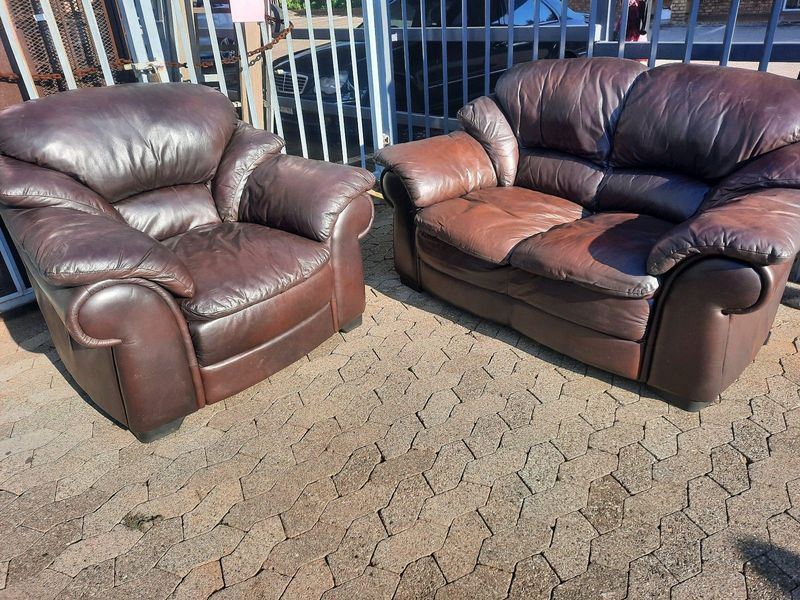 Leather 3 Seater Couch Set For R4000
