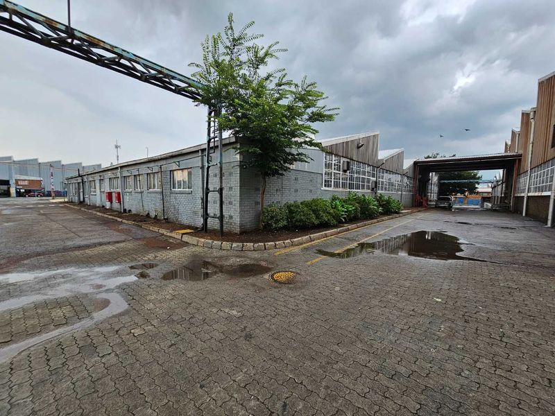 Large Manufacturing Space with Offices - Alrode Industrial - Alberton