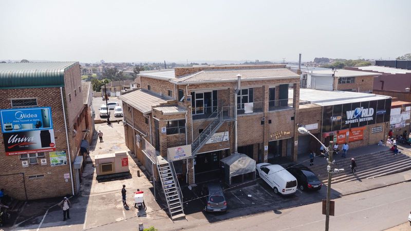 165m² Commercial To Let in Westcliff at R90.00 per m²