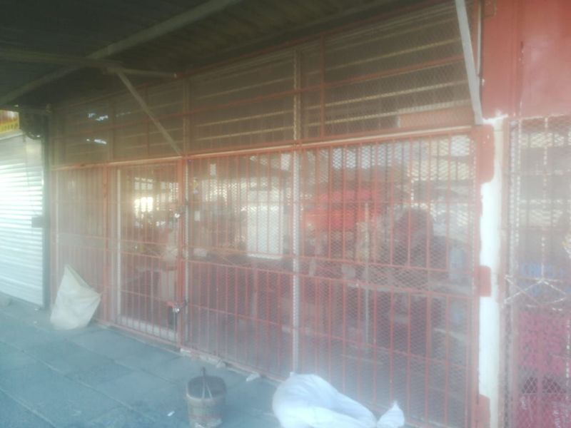 170 square meter business for sale in illing Road next to Taxi Rank