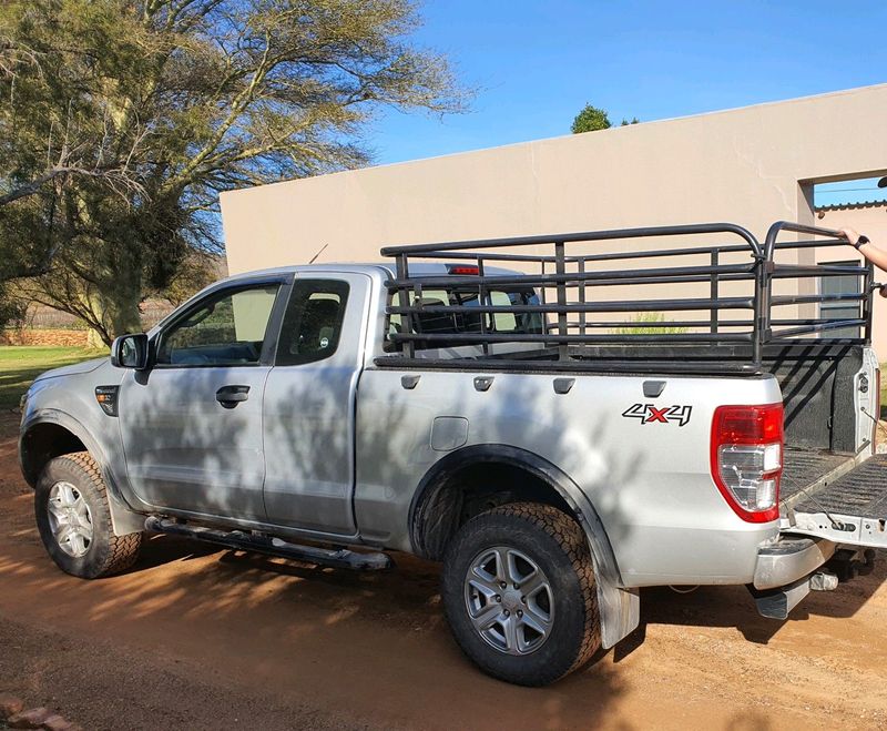 Cattle rails for Ford Ranger club cab