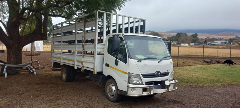 Hino 5 Ton Truck For Sale (008962)