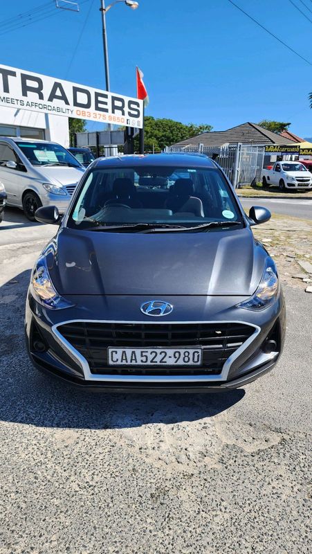 Hyundai Grand i10 with 003000kms!