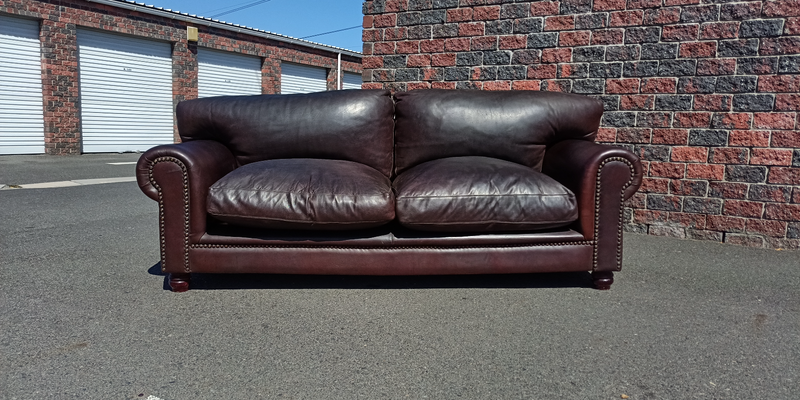 Kudu Leather Couch for sale 2,2 m  Sofa |  Call   0605825743