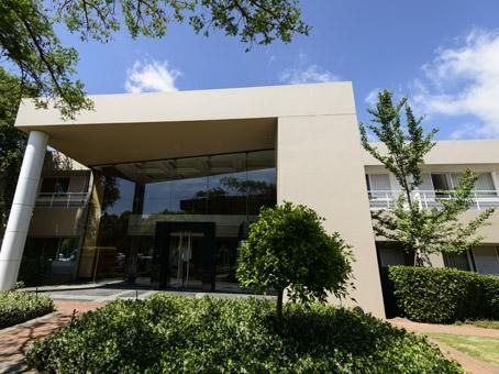 1300m² Commercial To Let in Woodmead at R130.00 per m²