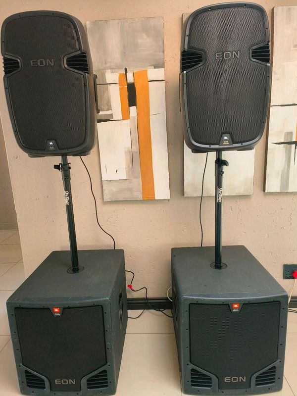 JBL Eon speaker set