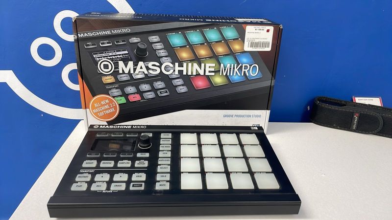 Maschine Mikro 2 groove production pad.