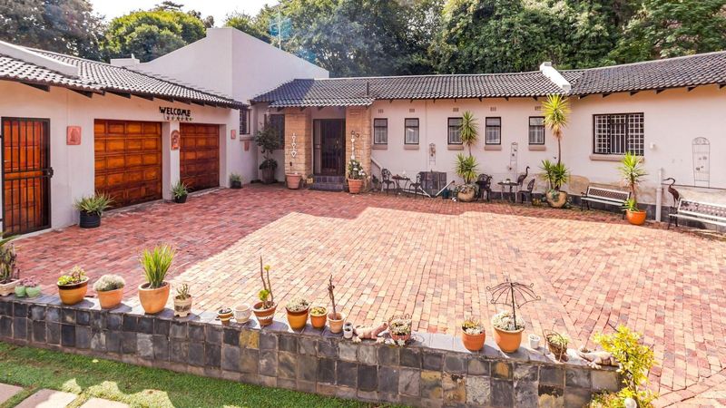 Tranquil Four Bedroom, Single Storey Home with a Flatlet