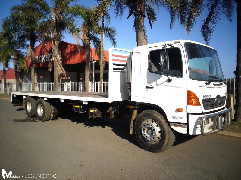 2012 Hino 500 1626 Flat Deck With Lift Tag Axle