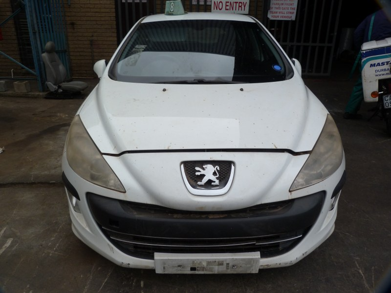 Peugeot 308 1.6 Comfort Manual White - 2011 STRIPPING FOR SPARES