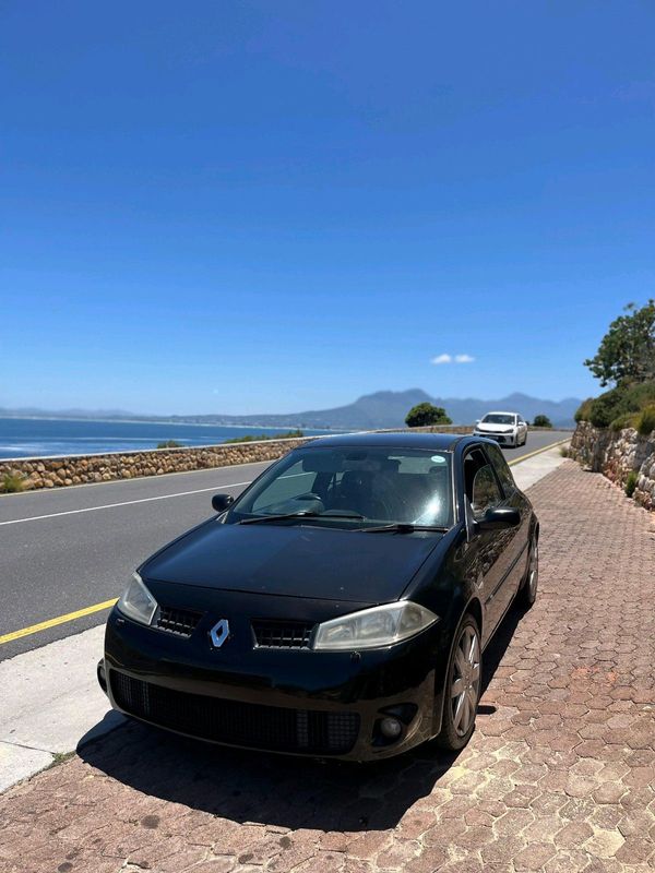 Renault megane Sport 2.0T in great condition with full service history