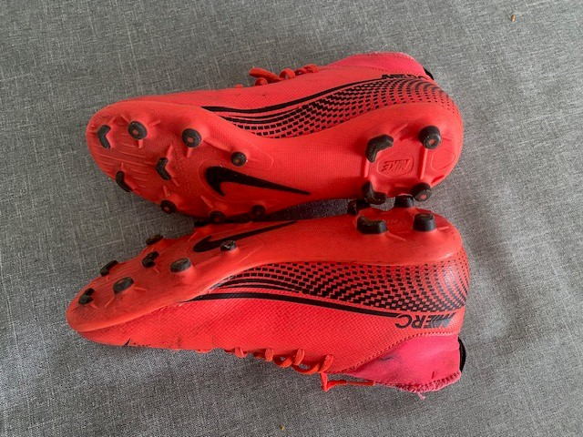 Nike Soccer Boots Size 4 for sale