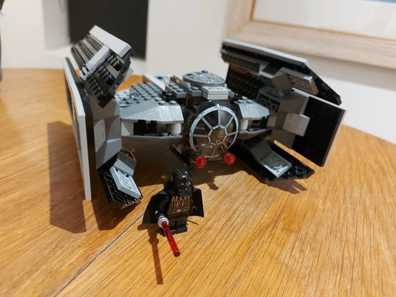 LEGO Star Wars Darth Vader Ship