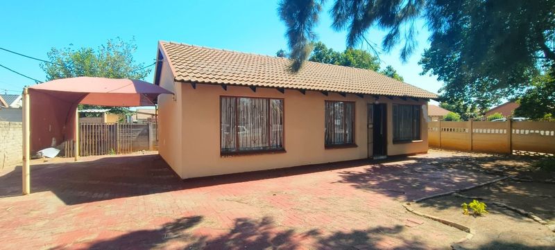 3 Bedroom House To Let in Boitekong