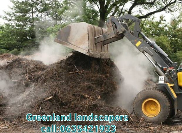 Compost manure topsoil lawndressing