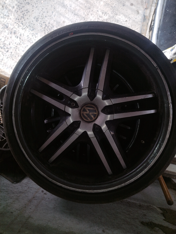 VW 17inch mags