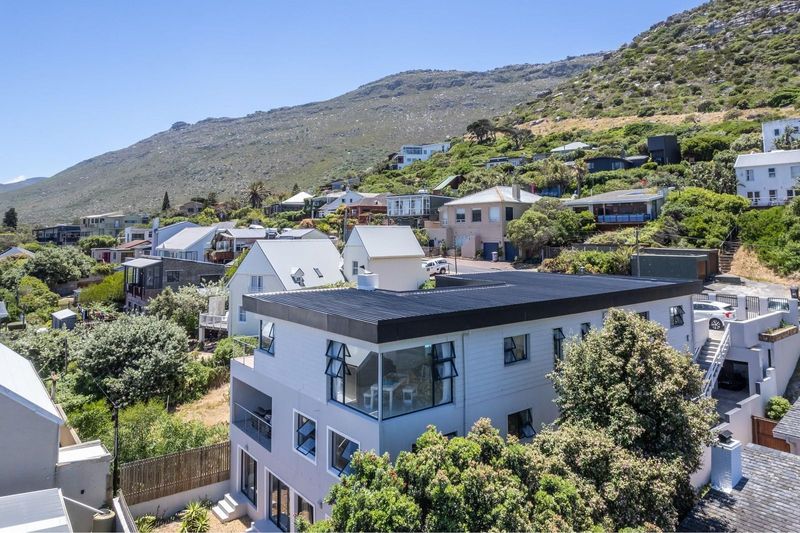 Offers from R7mil -  Accommodation aplenty – Best Return on Investment &#64; R65 000 per month