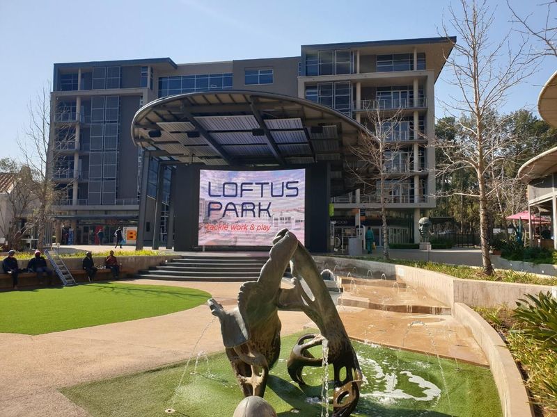 LOFTUS PARK - A LARGE 273 SQM OFFICE SPACE TO LET IN THE HEART OF HATFIELD WITH GREAT SURROUNDINGS