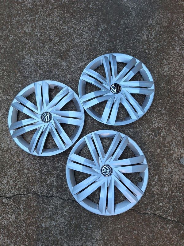 Polo 14&#34; wheelcaps,only 3