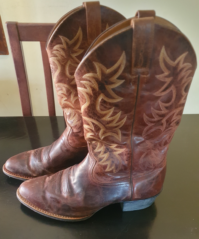 Ariat Brown Heritage Western R Toe Boots