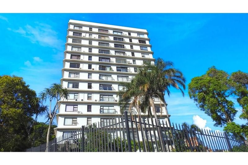 Exclusive 2-Bed 2-Bath Apartment Overlooking Durban Harbour, Beach  Umhlanga!