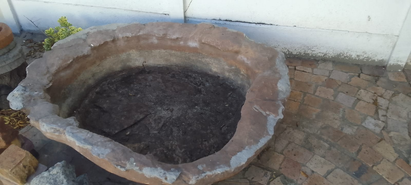 Fish Pond for sale R950 - solid concrete