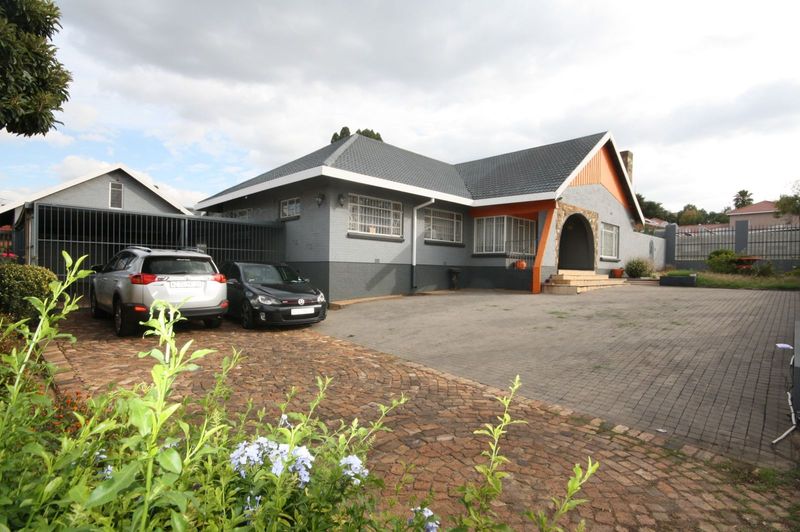 3 Bedroom house in Edendale For Sale