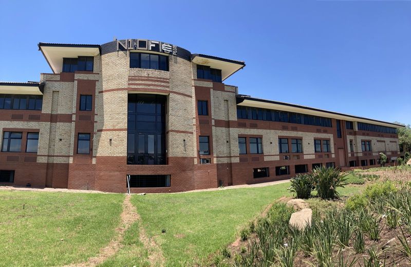 300m² Commercial To Let in Woodmead at R79.00 per m²