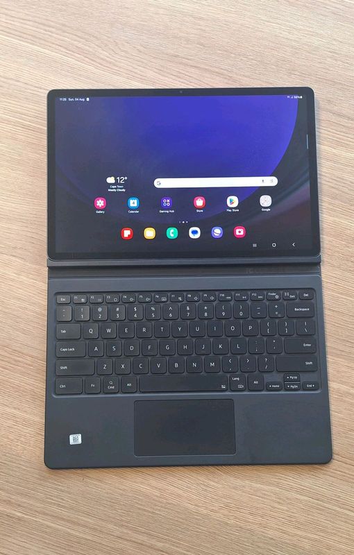 Samsung Galaxy Tab S9 Plus 5G with Keyboard (CASH or SWAP)