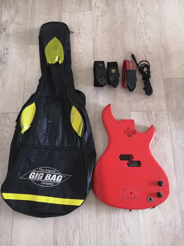 Guitar/Bass bundle R250