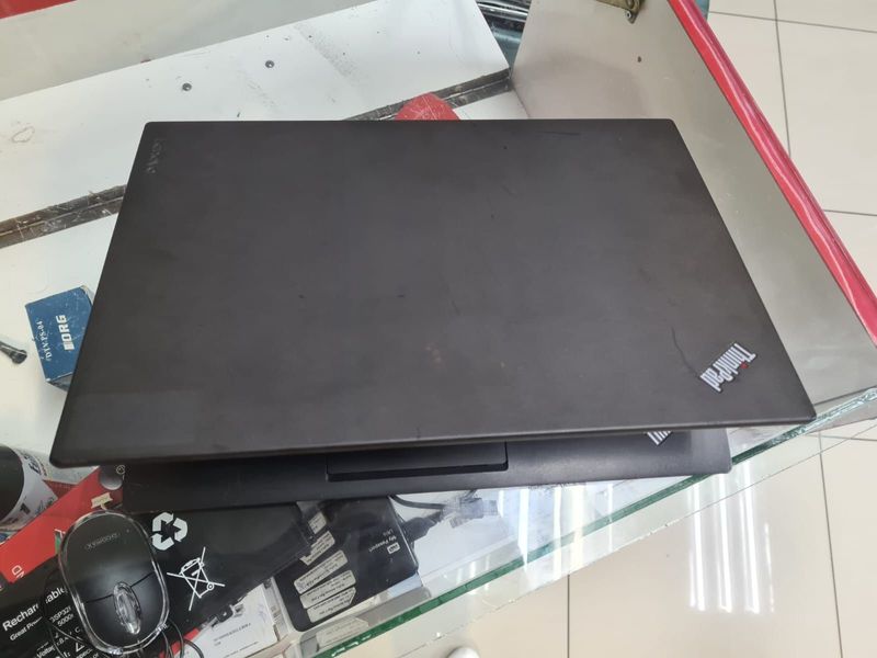 Lenovo think pad core i5 6th gen 8gb ram and 500gb HDD