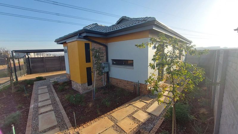 House in Buhle Park For Sale