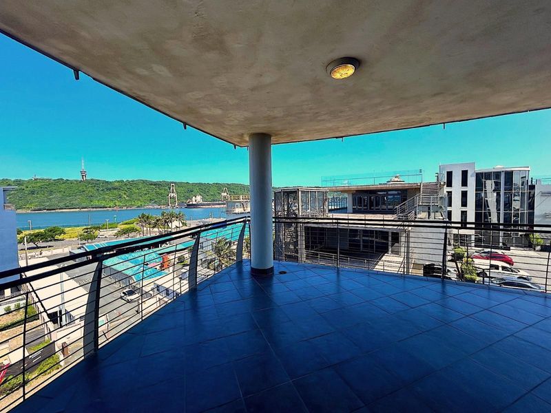 3 Bedroom Apartment For Sale in Point Waterfront