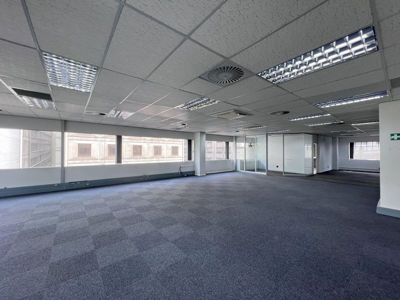 125m² Office To Let in Cape Town City Centre