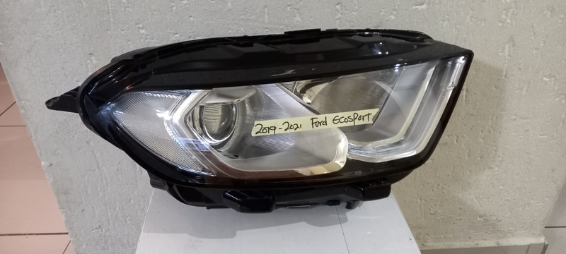 Ford Ecosport RHS LED Xenon Headlight (2018 - 2021)
