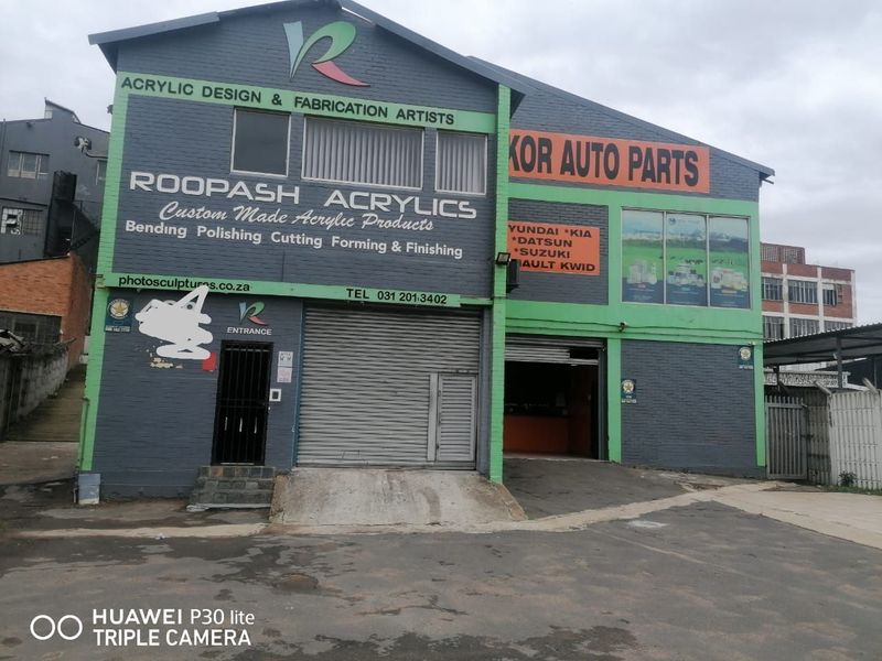 270m² Business Centre To Let in Red Hill