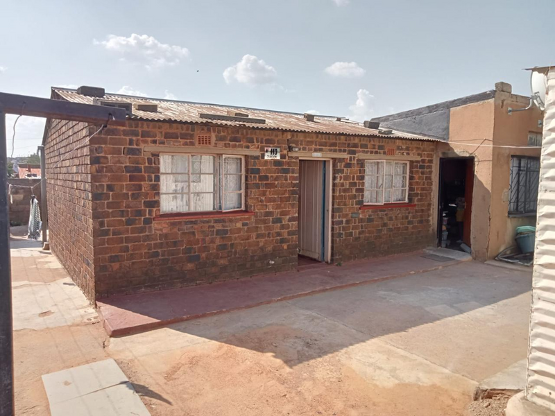 2 BEDROOM 1 BATHROOM HOUSE FOR SALE IN ESANGWENI-CASH BUYERS ONLY.