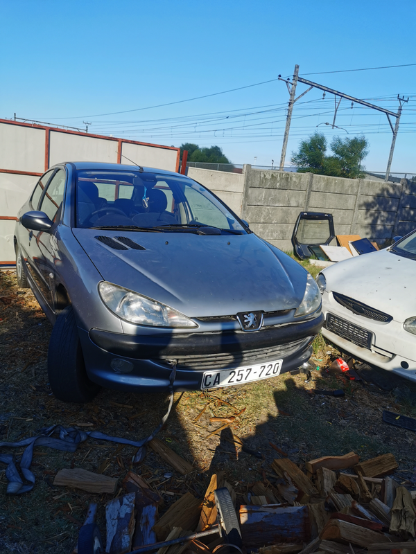 Peugeot selling for spares