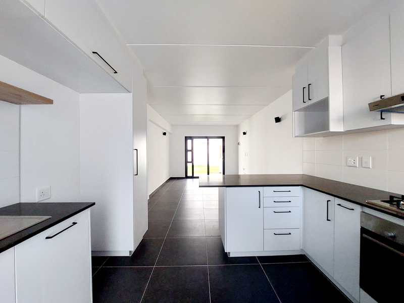 2 Bedroom ground-floor Apartment to rent in Langebaan