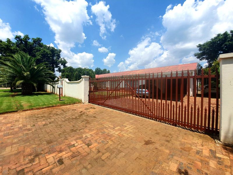 3 Bedroom house in Potchefstroom Central For Sale