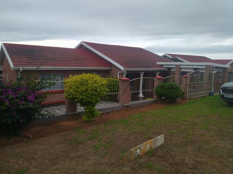 3 Bedroom Home with Flatlet