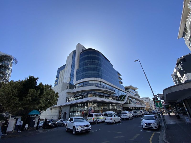 177m2 Office TO LET in Secure Building in Sea Point, Cape Town