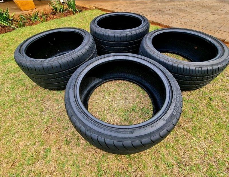 SET OF 18&#34; TYRES LIKE NEW