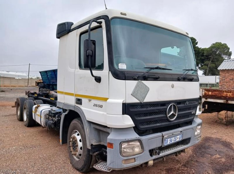 Clearance Sale - Mercedes Benz Actros 2650 Hook