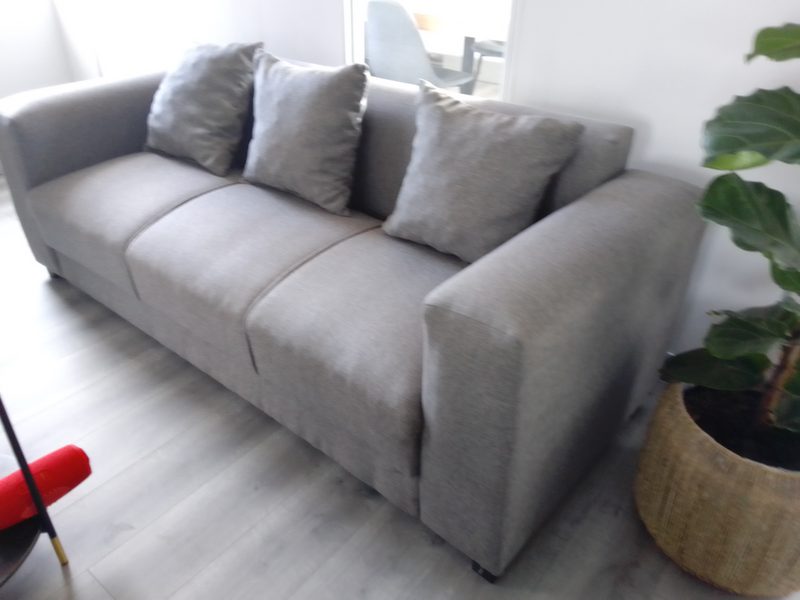 New grey 3 seater couch