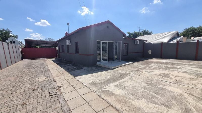 CommercialProperty in Bo-dorp For Sale