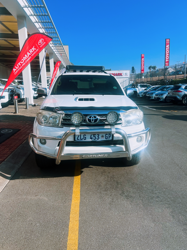 2010 Toyota Fortuner SUV