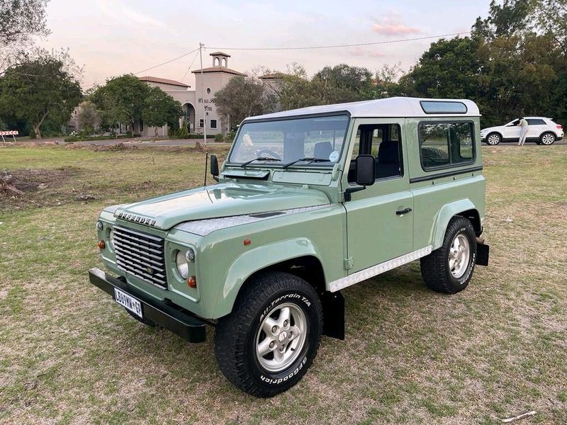 1996 Landrover Defender 4x4 restored to Heritage edition